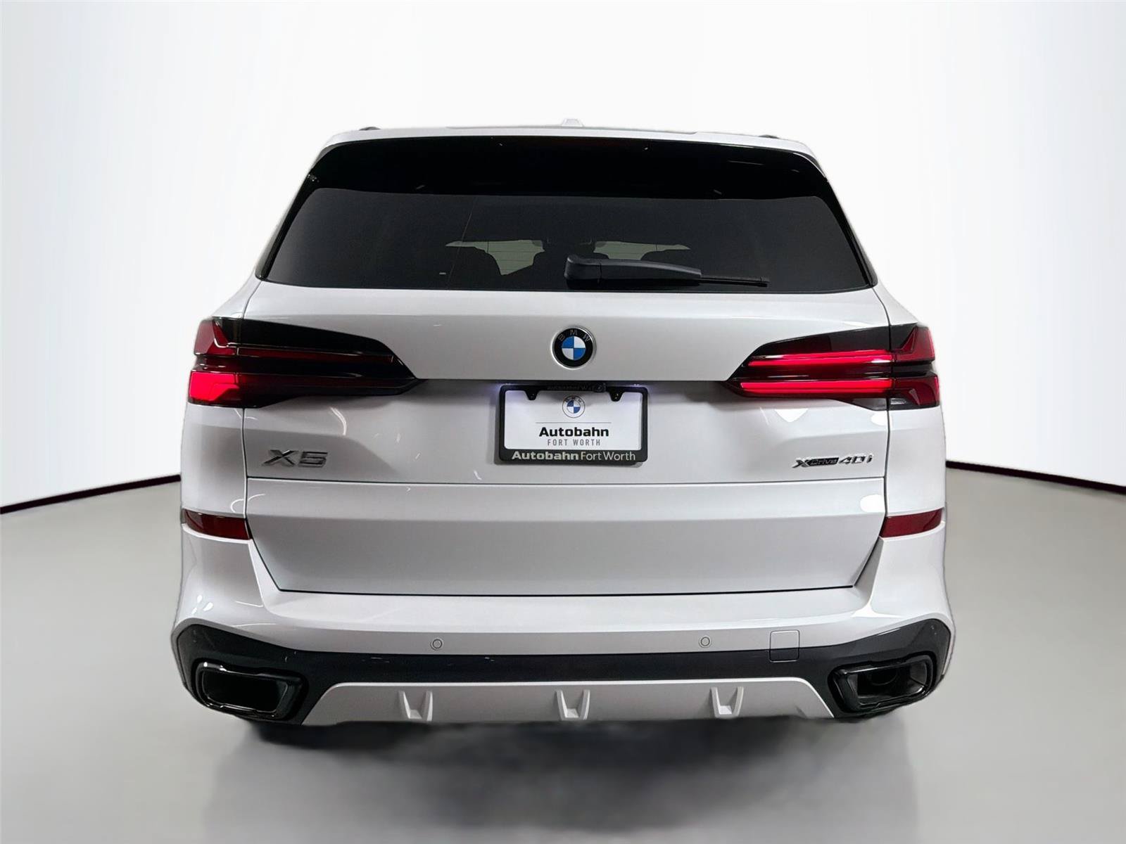 New 2026 BMW X5 xDrive40i w/ M Sport Package AWD/4WD image 6