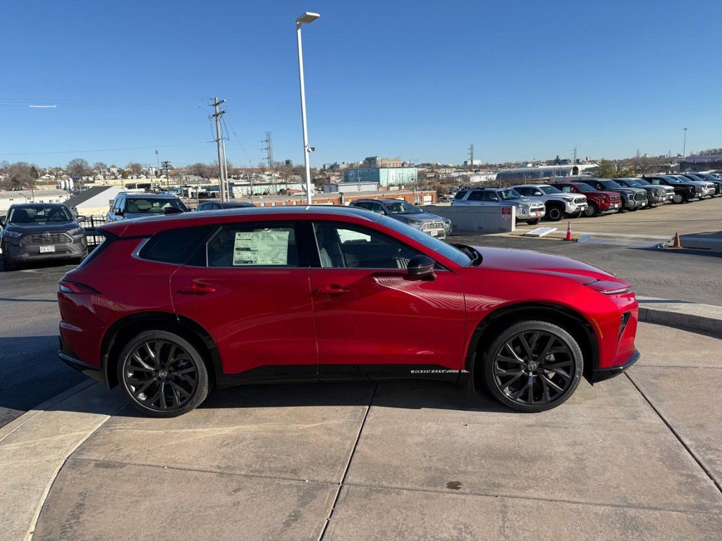 New 2025 Toyota Crown Signia Limited AWD (Natl) image 2