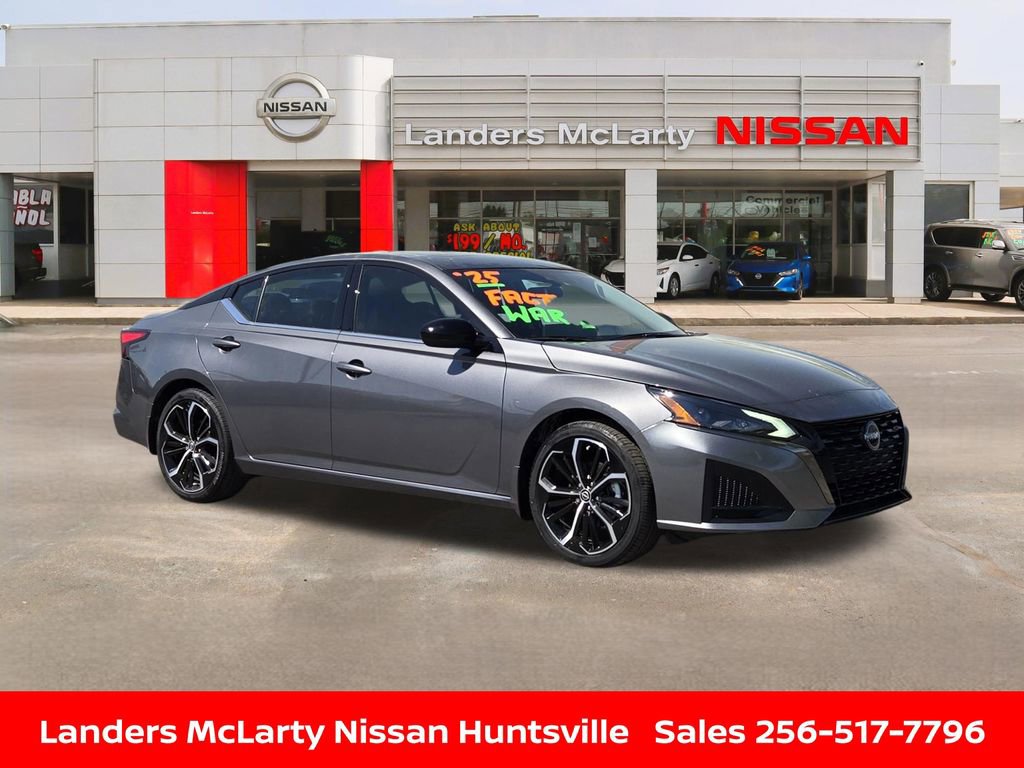 Used 2025 Nissan Altima 2.5 SR w/ SR Premium Package image 1