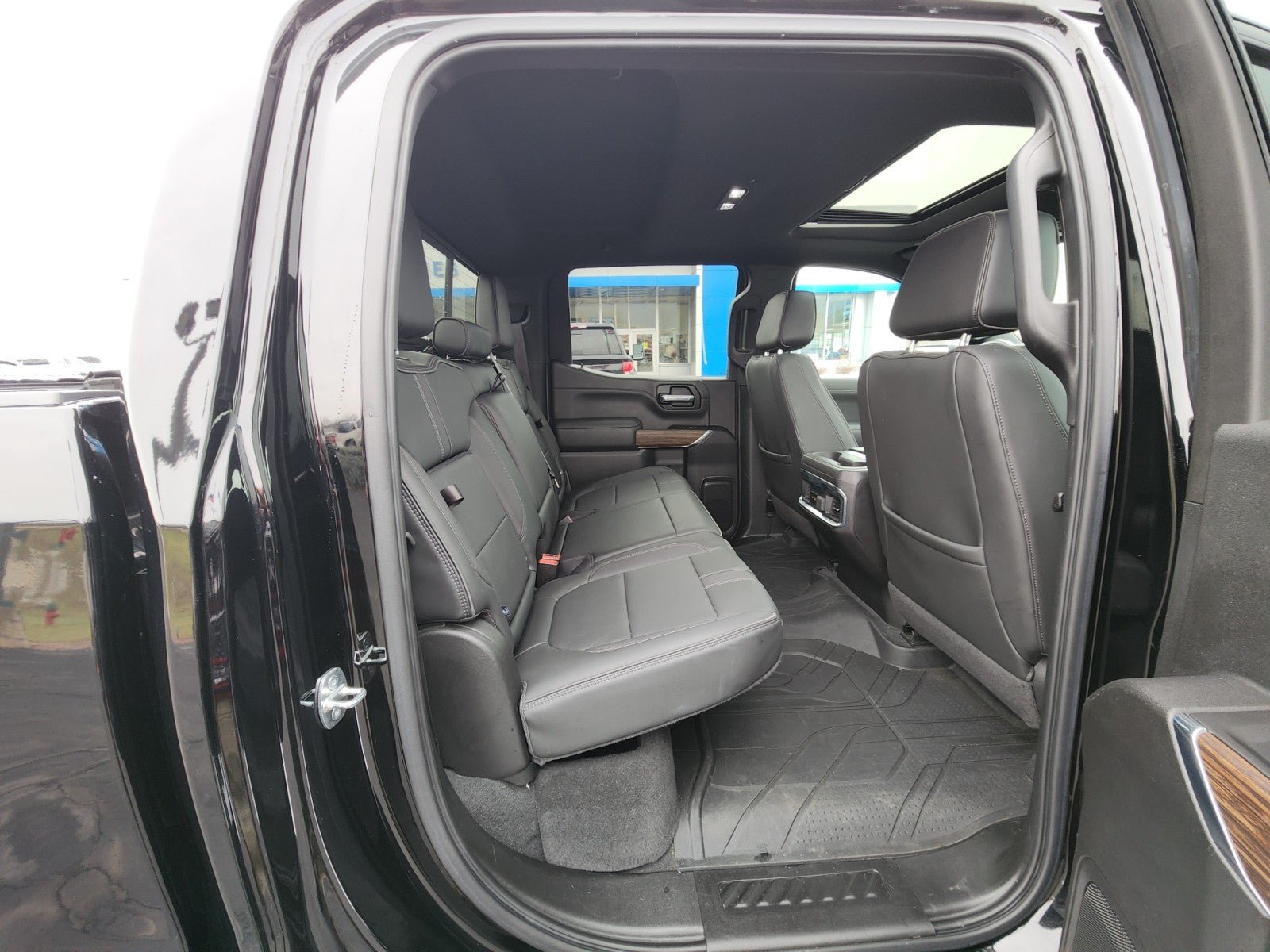 Used 2022 Chevrolet Silverado 1500 High Country AWD/4WD image 19