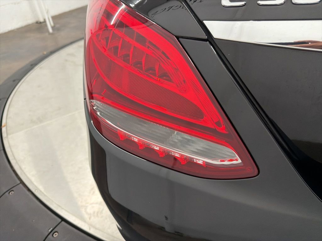 Used 2018 Mercedes-Benz C 300 Sedan image 11