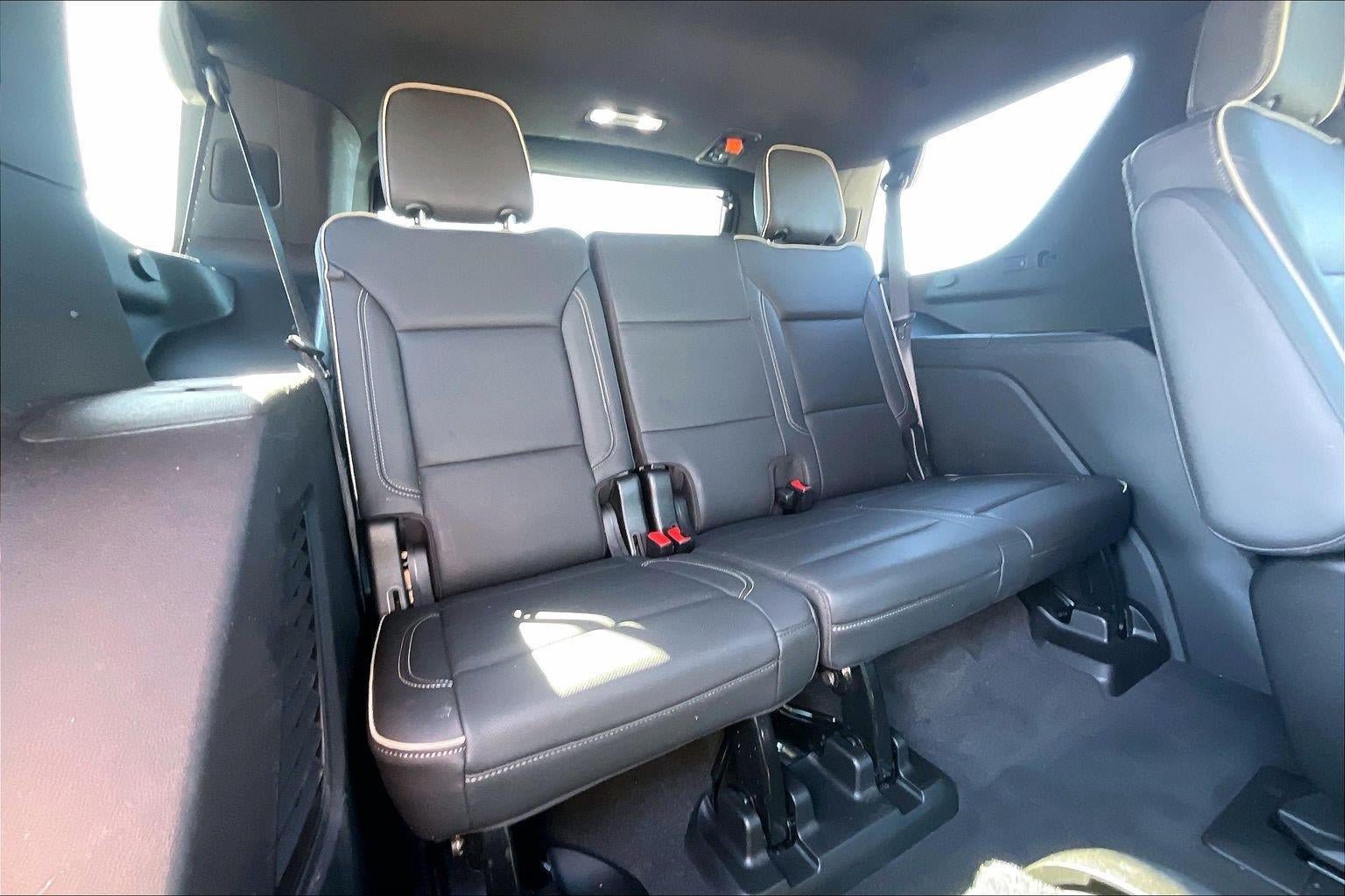 Used 2021 Chevrolet Tahoe Premier w/ Premium Package AWD/4WD image 25