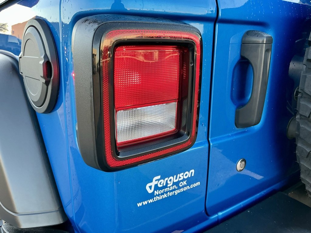 Used 2022 Jeep Wrangler Unlimited Willys image 14