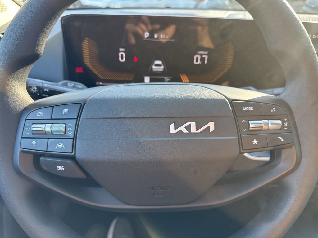 New 2026 Kia K4 LXS image 7