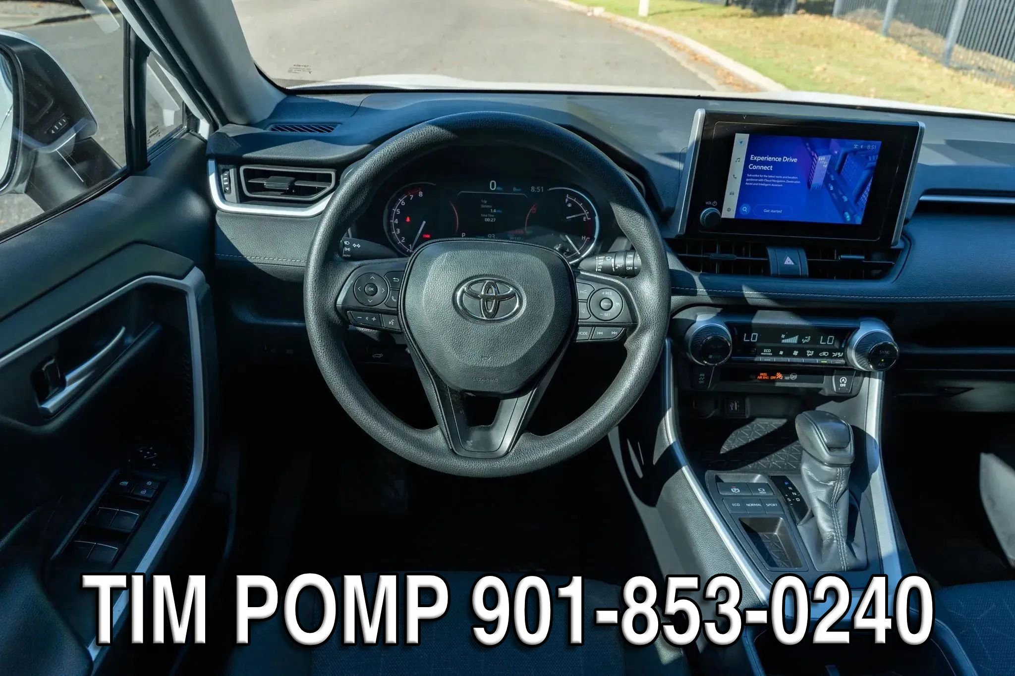 Used 2025 Toyota RAV4 XLE w/ Convenience Package FWD image 19