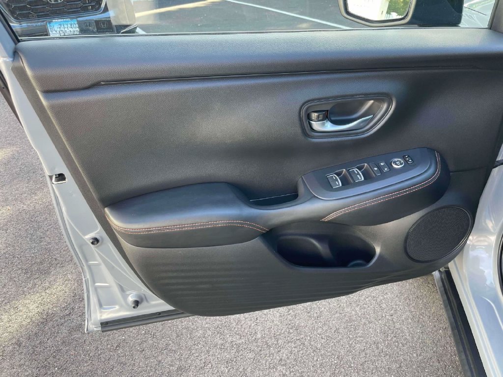 Certified 2025 Honda HR-V Sport image 16