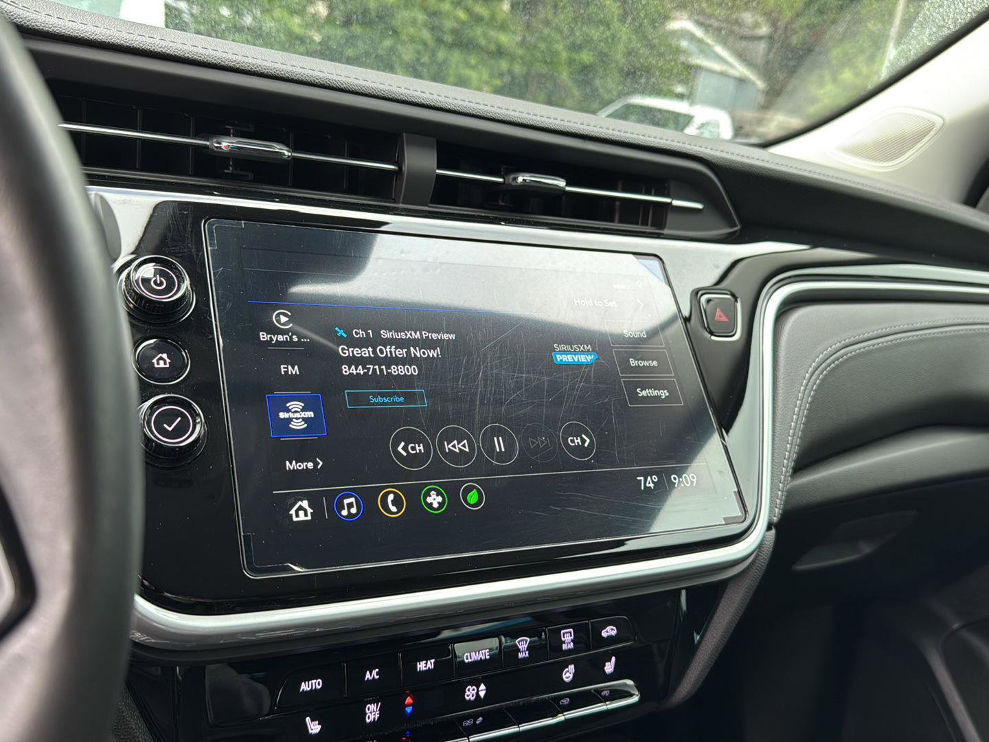 Used 2023 Chevrolet Bolt EUV LT w/ Comfort Package image 22