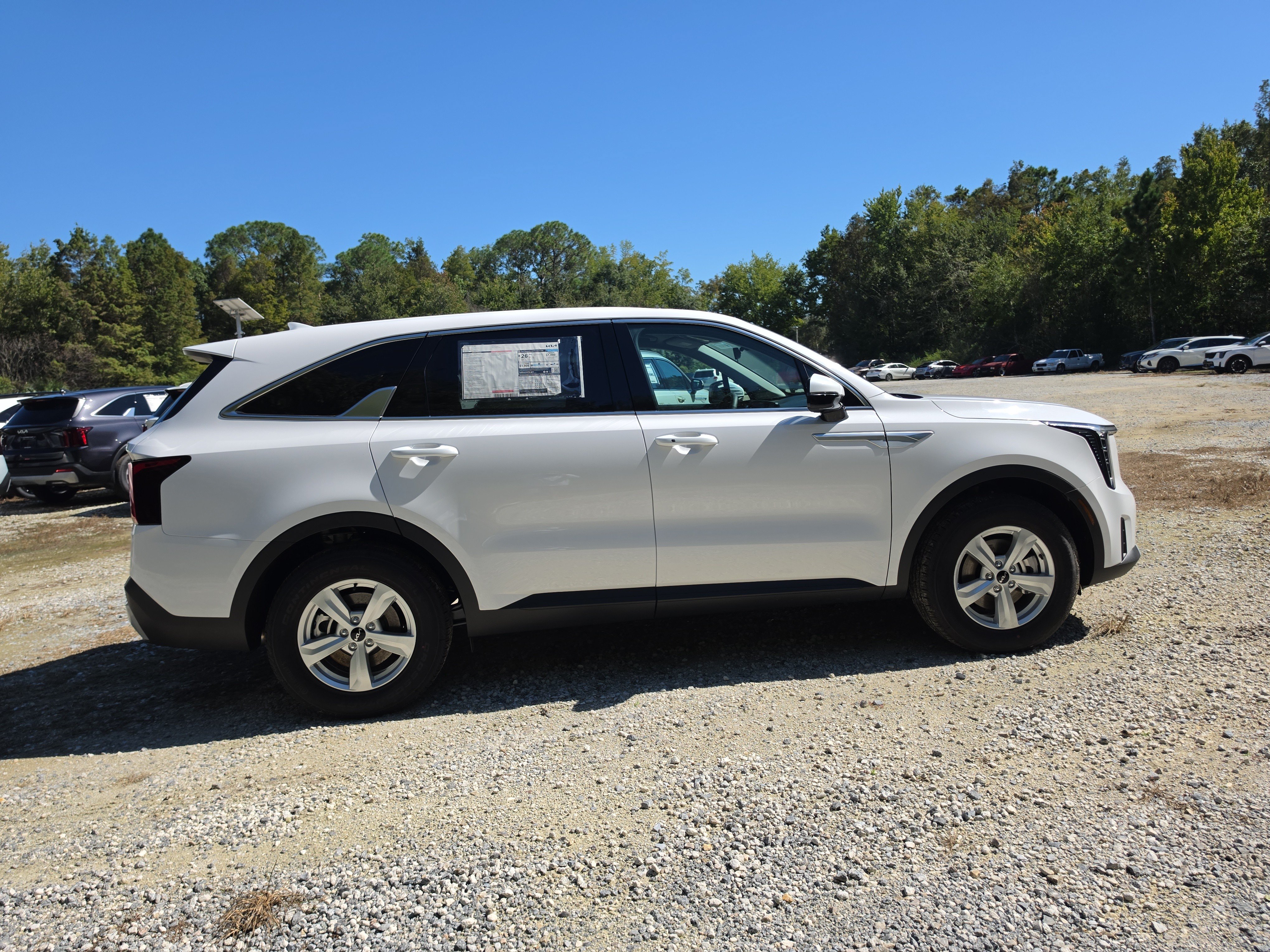 New 2026 Kia Sorento LX FWD image 9