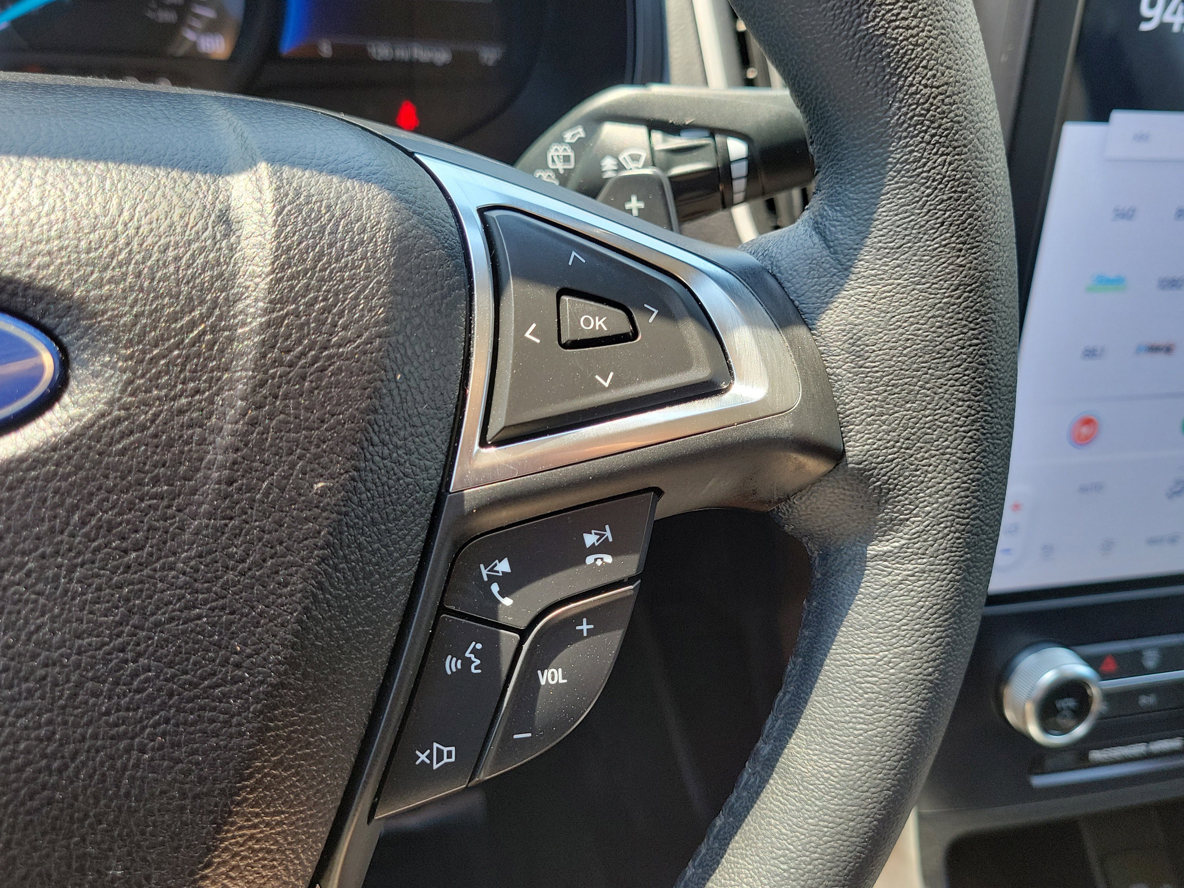 Certified 2024 Ford Edge SEL w/ Convenience Package AWD/4WD image 25