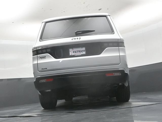 Used 2026 Jeep Grand Wagoneer Limited AWD/4WD image 45