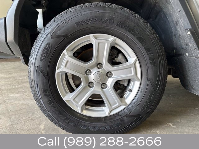 Used 2019 Jeep Wrangler Sport w/ Quick Order Package 28S AWD/4WD image 10