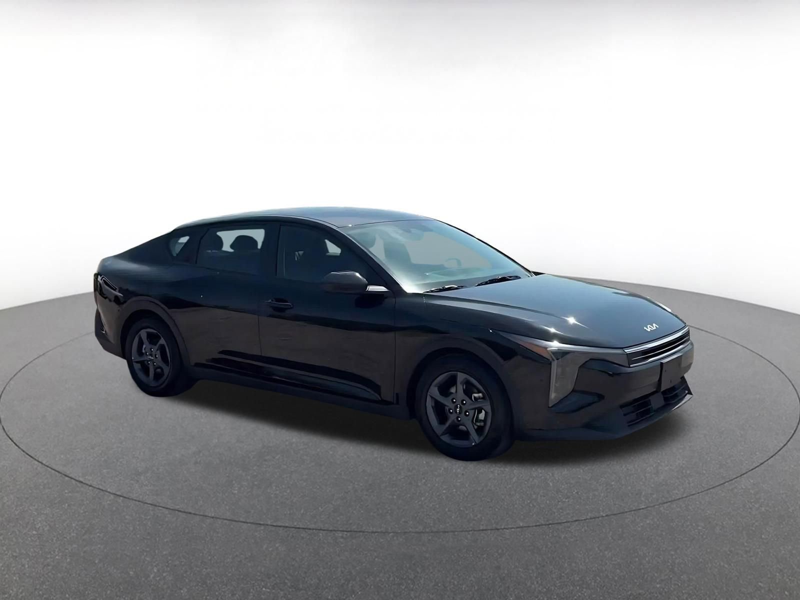 Used 2025 Kia K4 FWD image 2