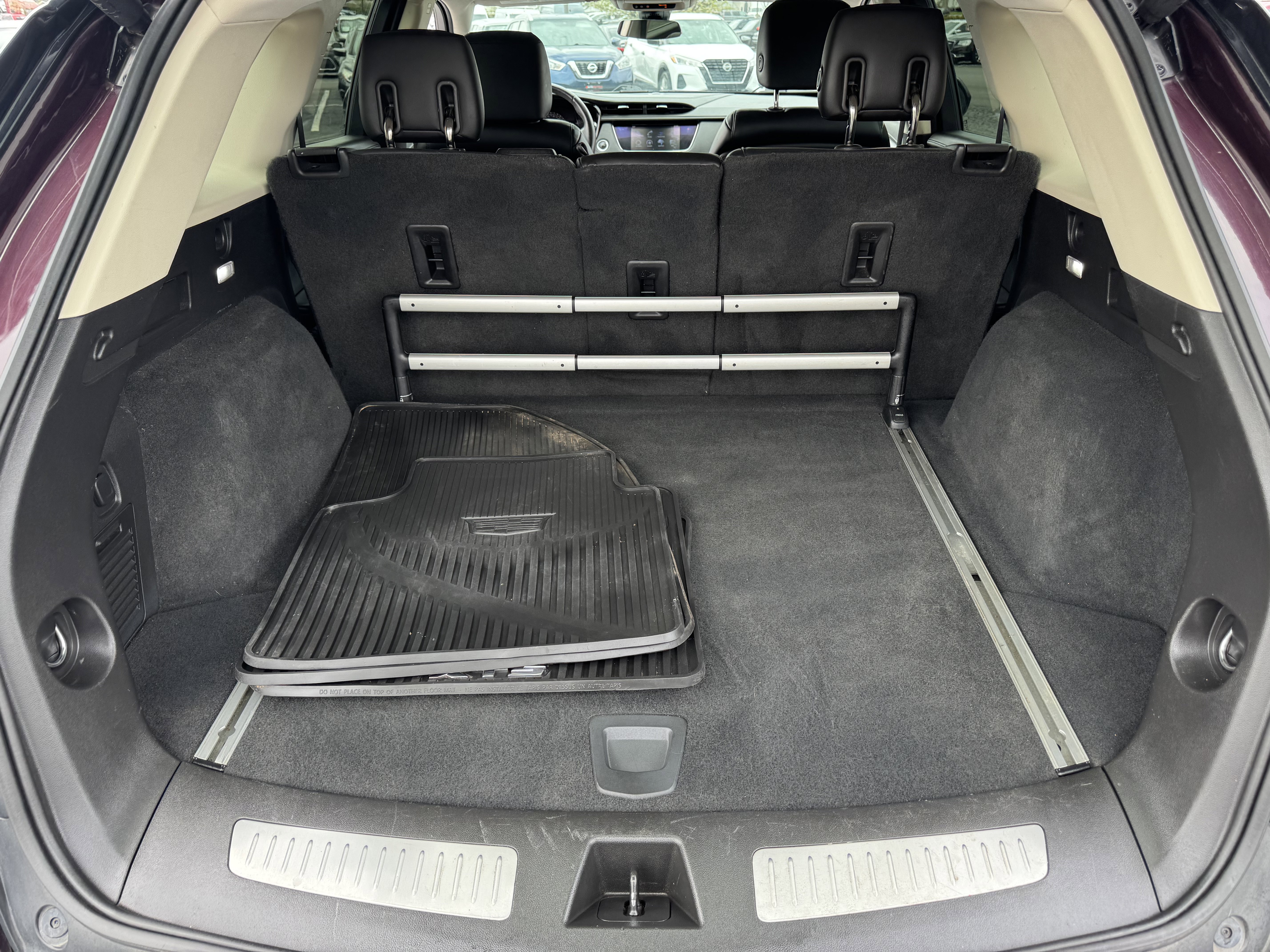 Used 2017 Cadillac XT5 Luxury w/ Driver Awareness Package image 13