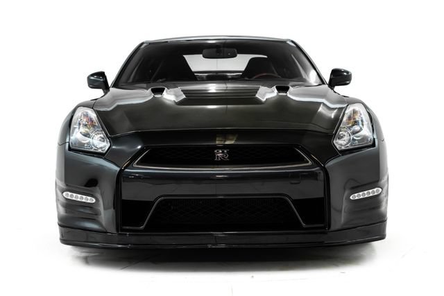 Used 2014 Nissan GT-R Black Edition AWD/4WD image 7