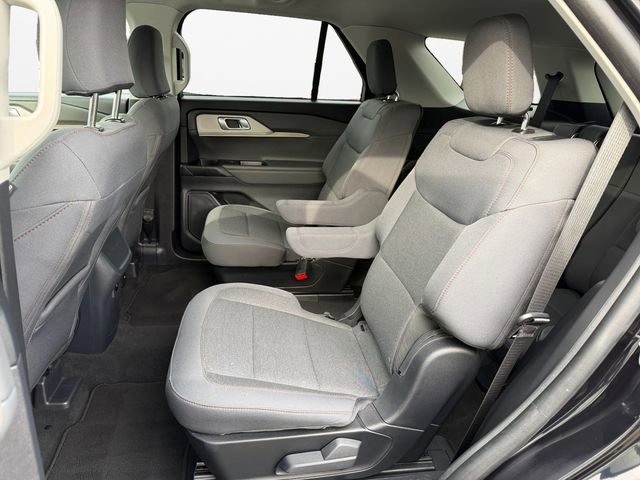 Used 2025 Ford Explorer Active image 13
