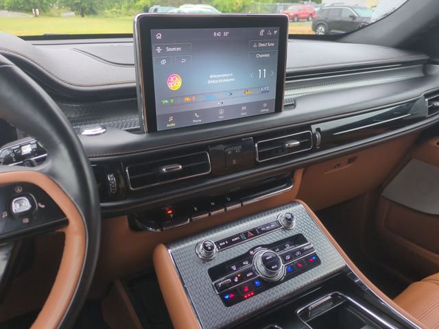 Used 2023 Lincoln Aviator Black Label w/ Class IV Trailer Tow Package AWD/4WD image 24