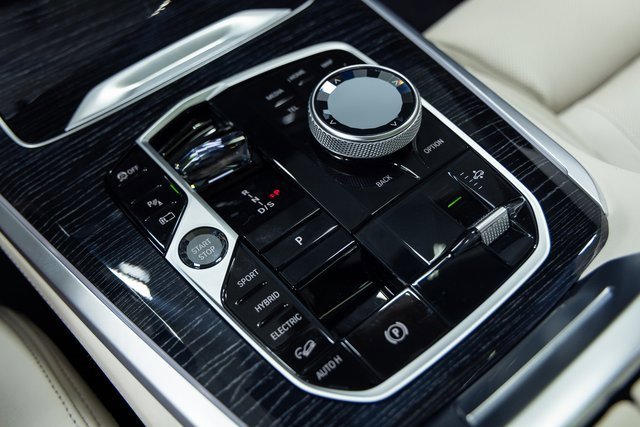 Certified 2024 BMW X5 xDrive50e w/ Executive Package image 19