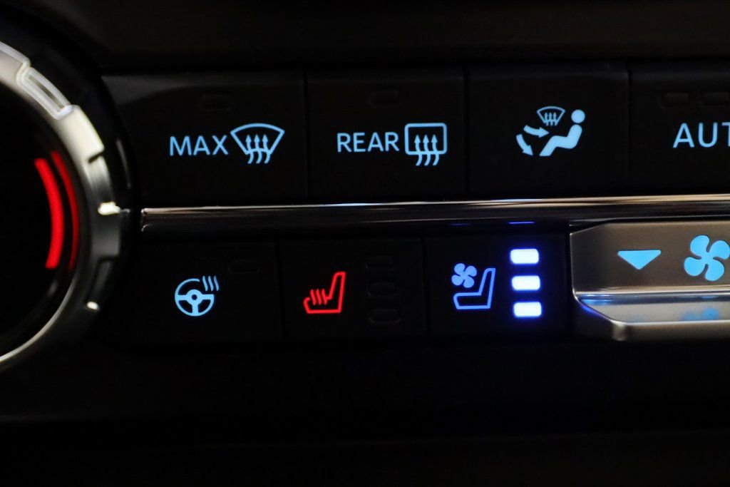 Used 2025 Ford F250 Platinum image 39