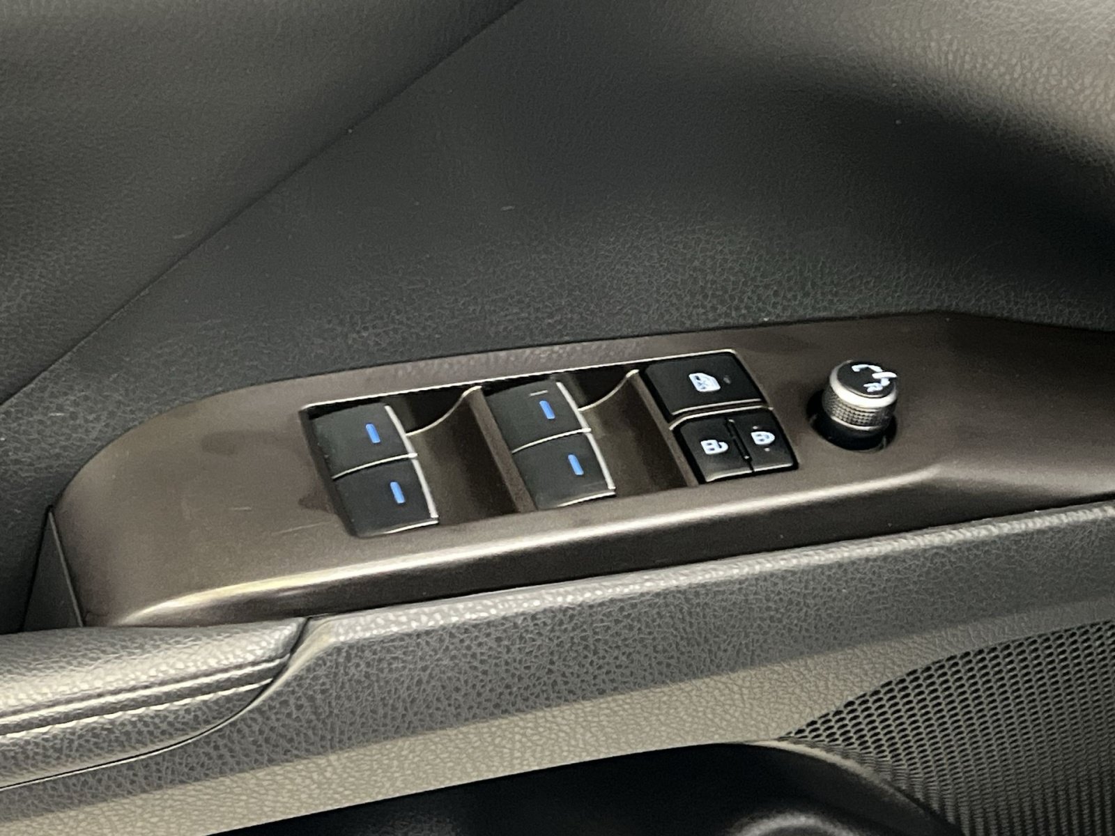 Used 2024 Toyota Camry XSE FWD image 14