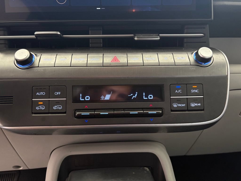 Used 2024 Hyundai Kona SEL AWD/4WD image 9