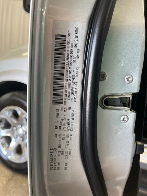 Used 2017 RAM 1500 Laramie w/ Convenience Group AWD/4WD image 27