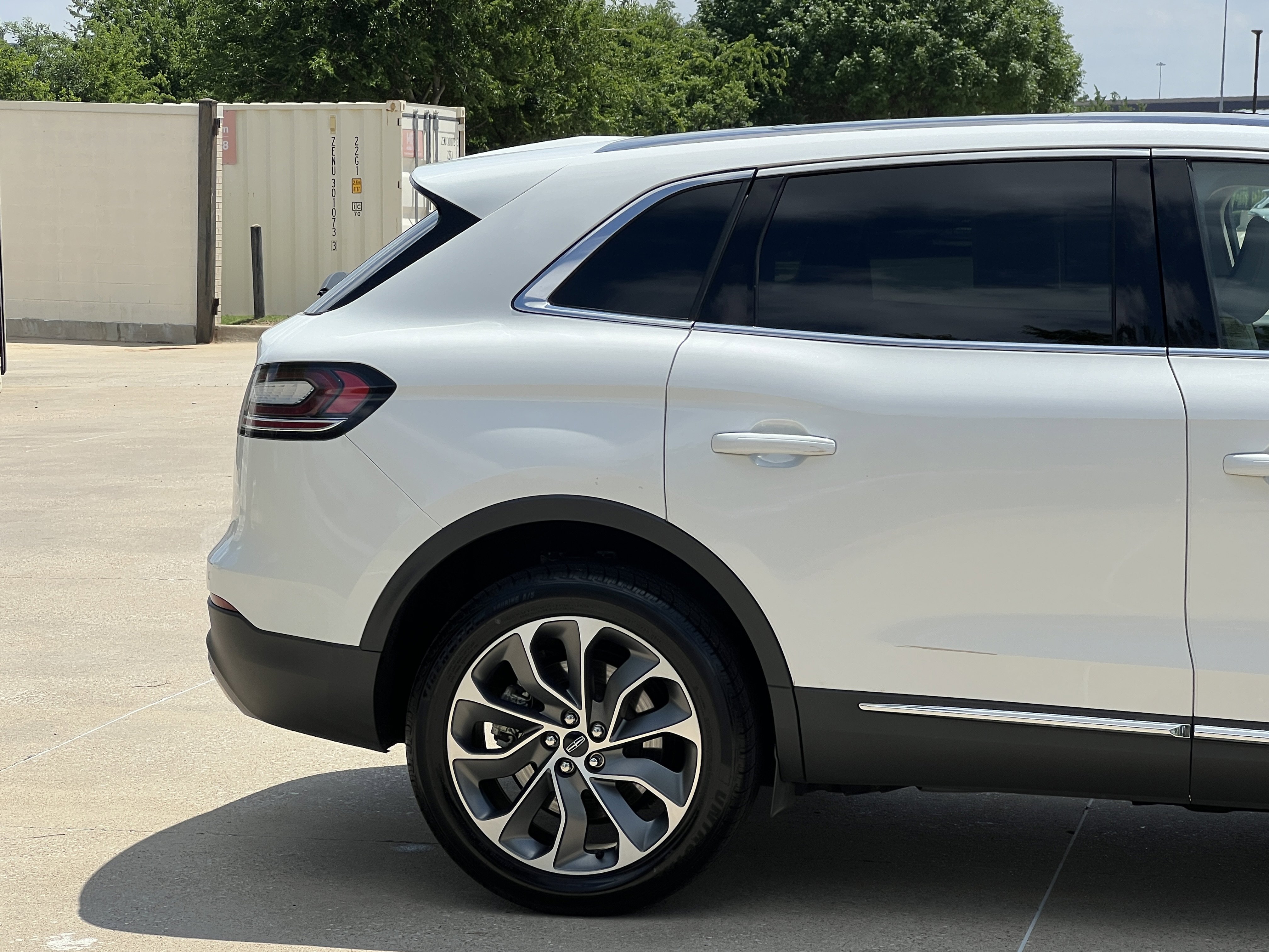 Certified 2022 Lincoln Nautilus Reserve AWD/4WD image 11