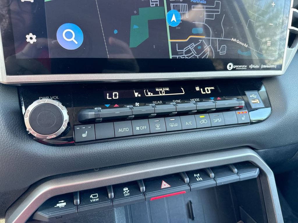 Used 2024 Toyota Sequoia SR5 w/ SR5 Premium Package AWD/4WD image 17