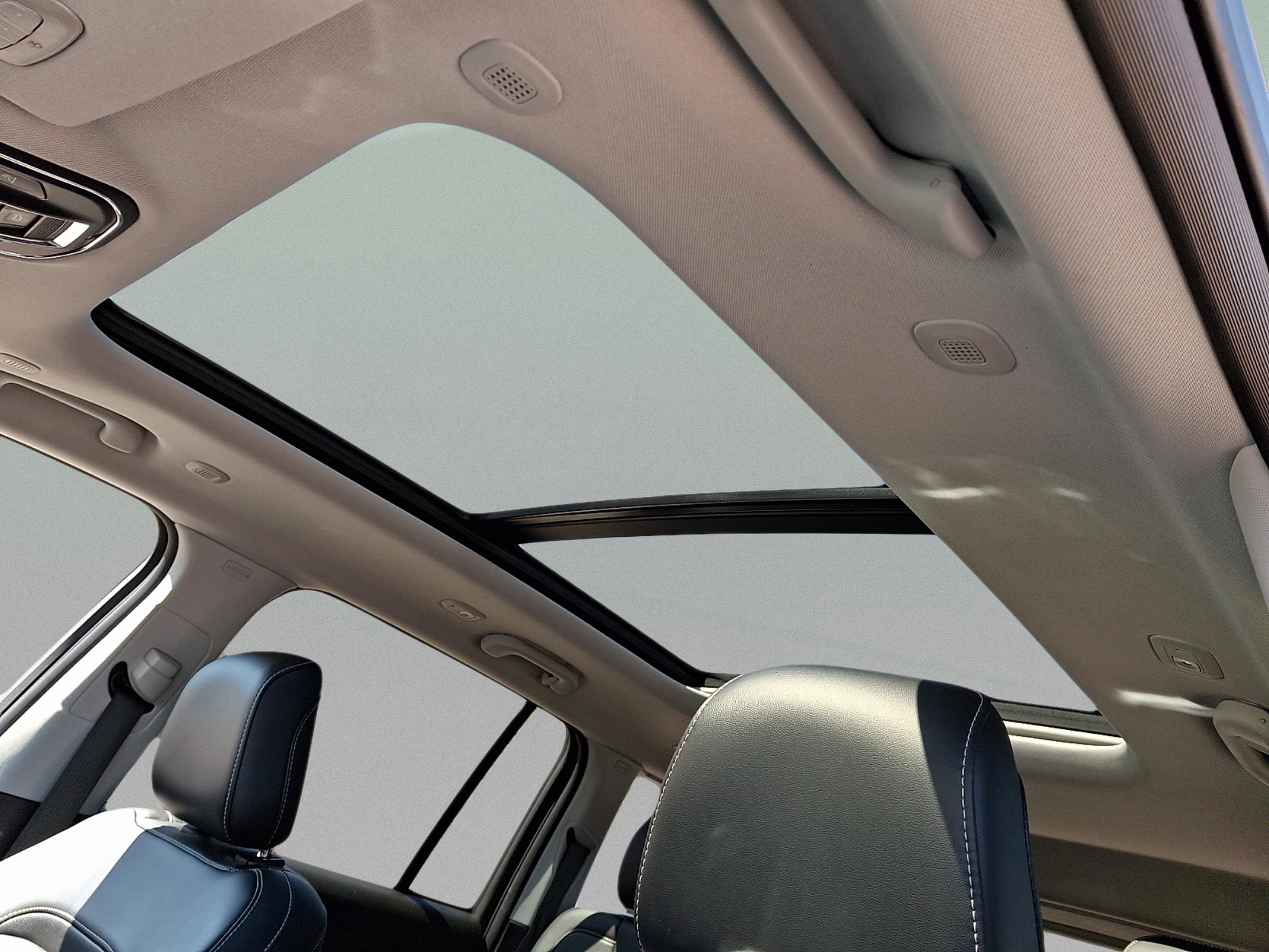 Certified 2023 Jeep Grand Cherokee Limited image 15