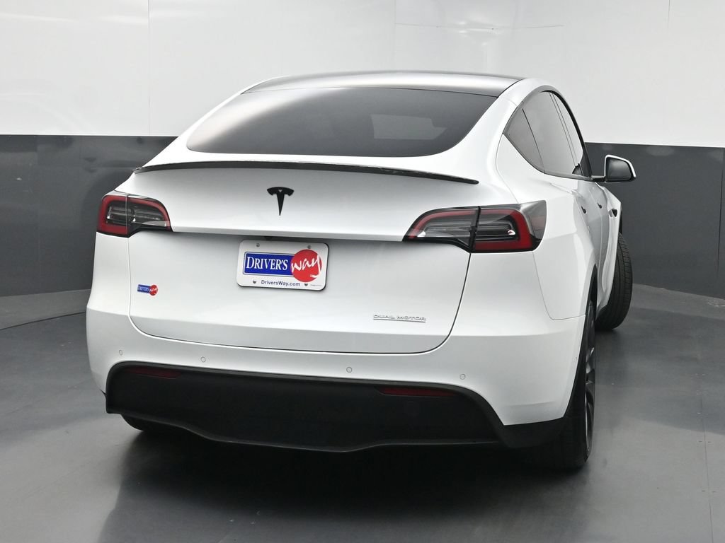Used 2022 Tesla Model Y Performance AWD/4WD image 39