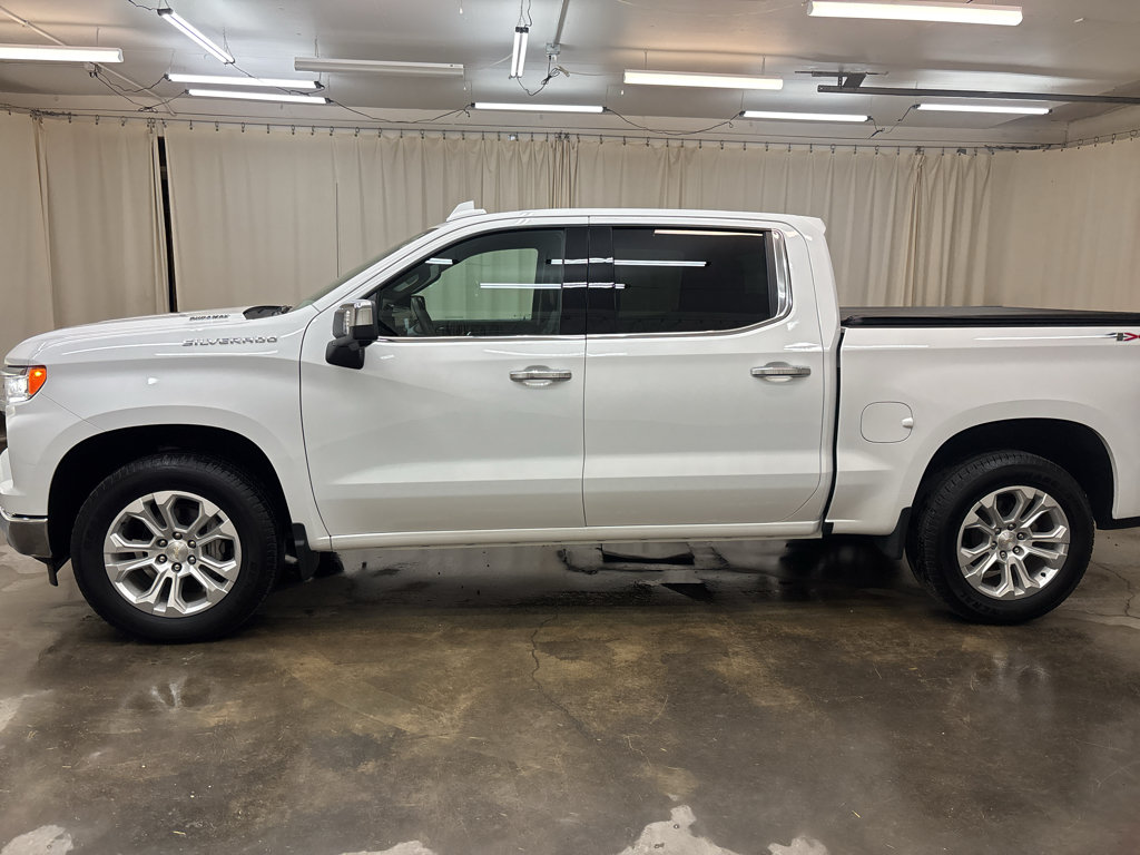 Used 2024 Chevrolet Silverado 1500 LTZ AWD/4WD image 10