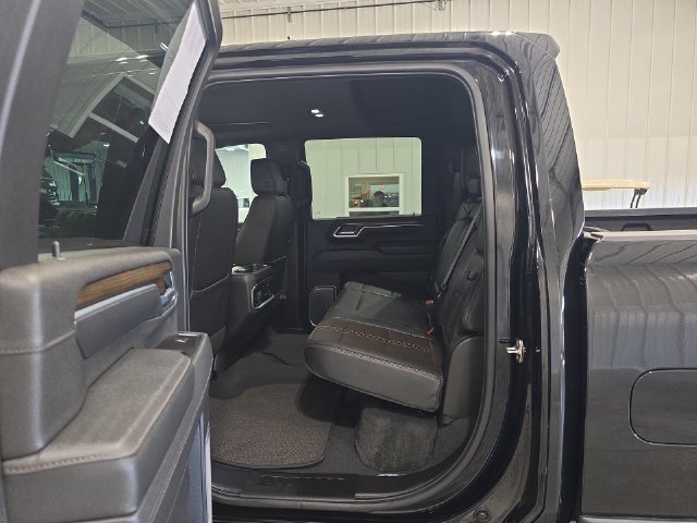 Used 2026 Chevrolet Silverado 3500 High Country AWD/4WD image 24