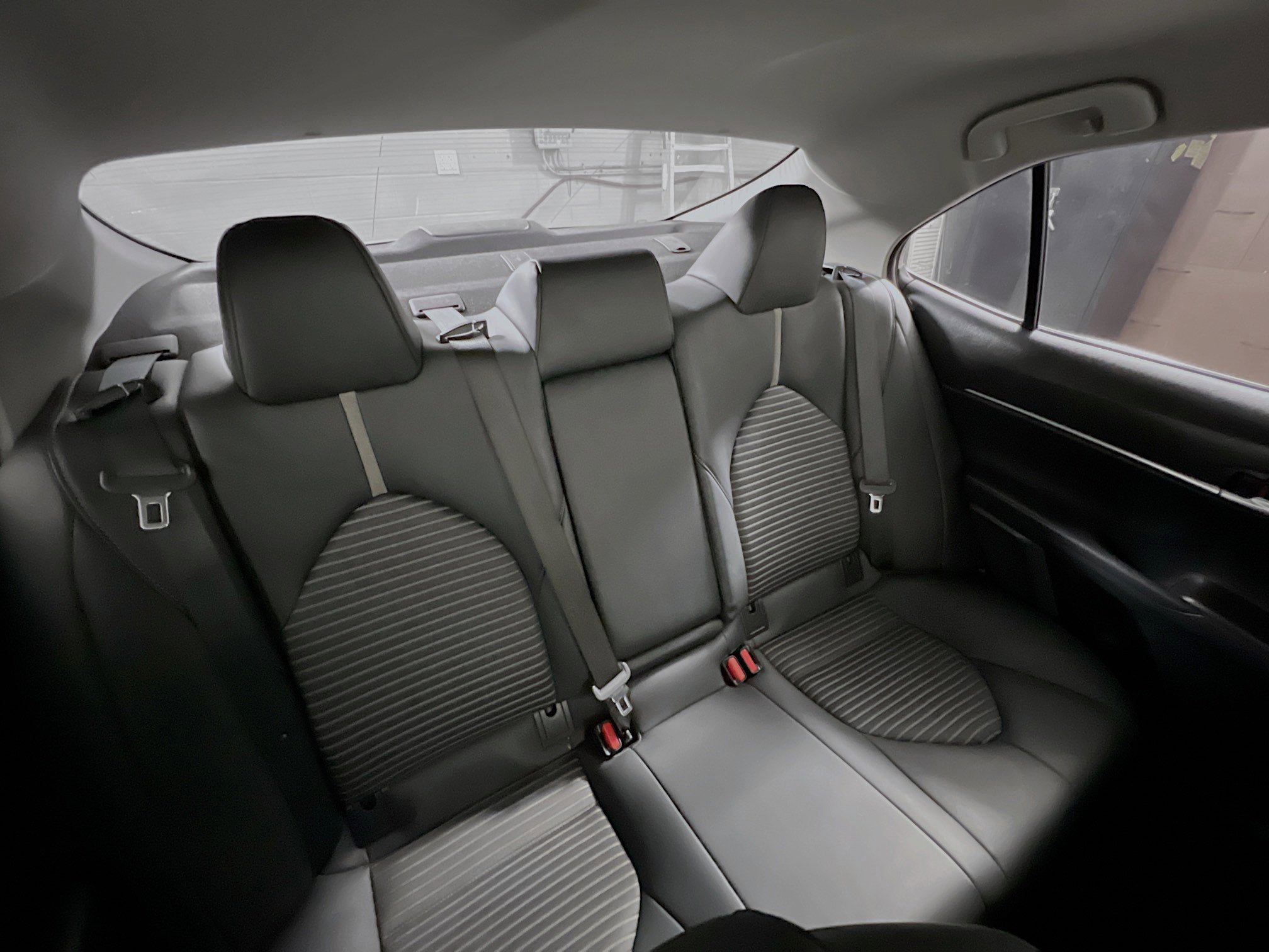 Used 2024 Toyota Camry SE image 33