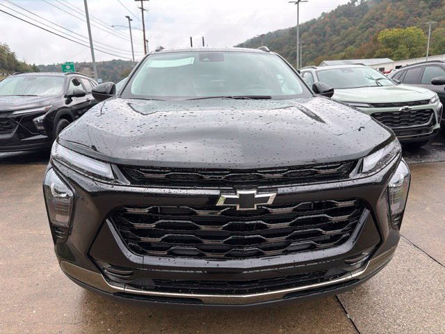 New 2026 Chevrolet Trax ACTIV w/ Driver Confidence Package FWD image 2