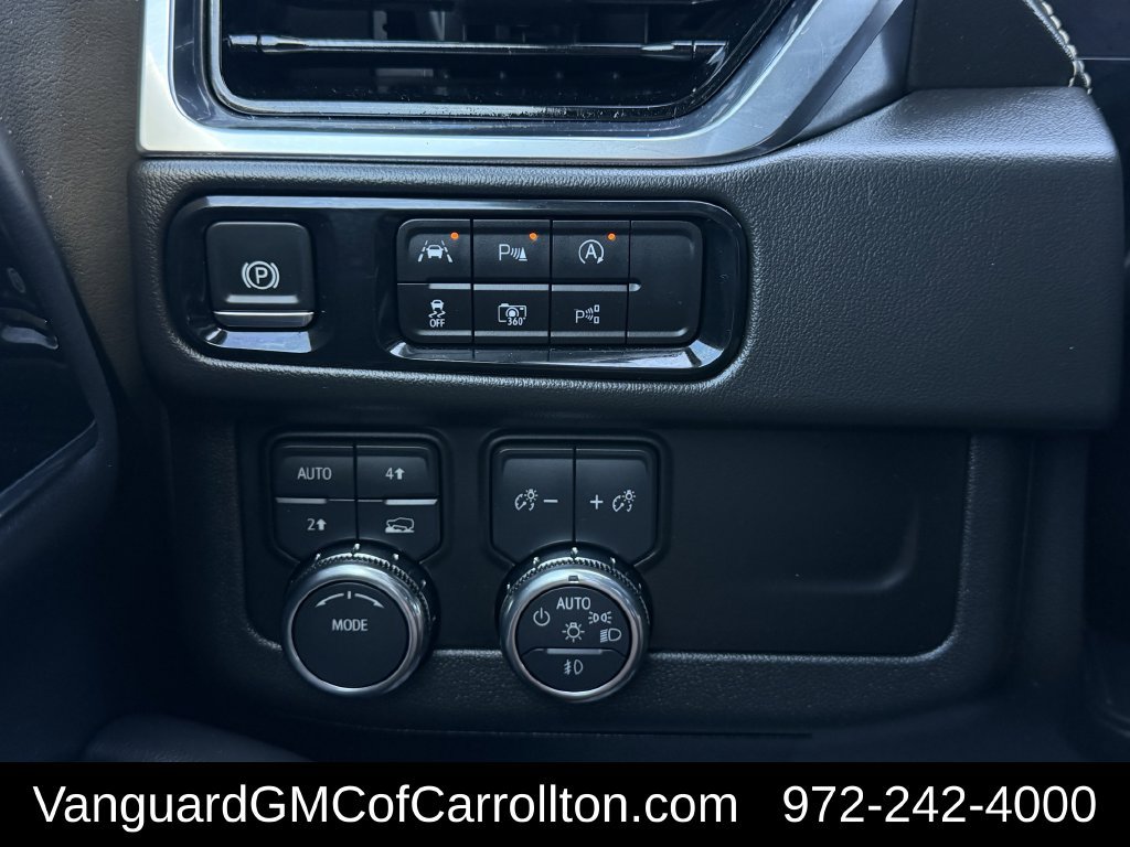 Used 2025 GMC Yukon Elevation w/ LPO, Yukon Black Package AWD/4WD image 24