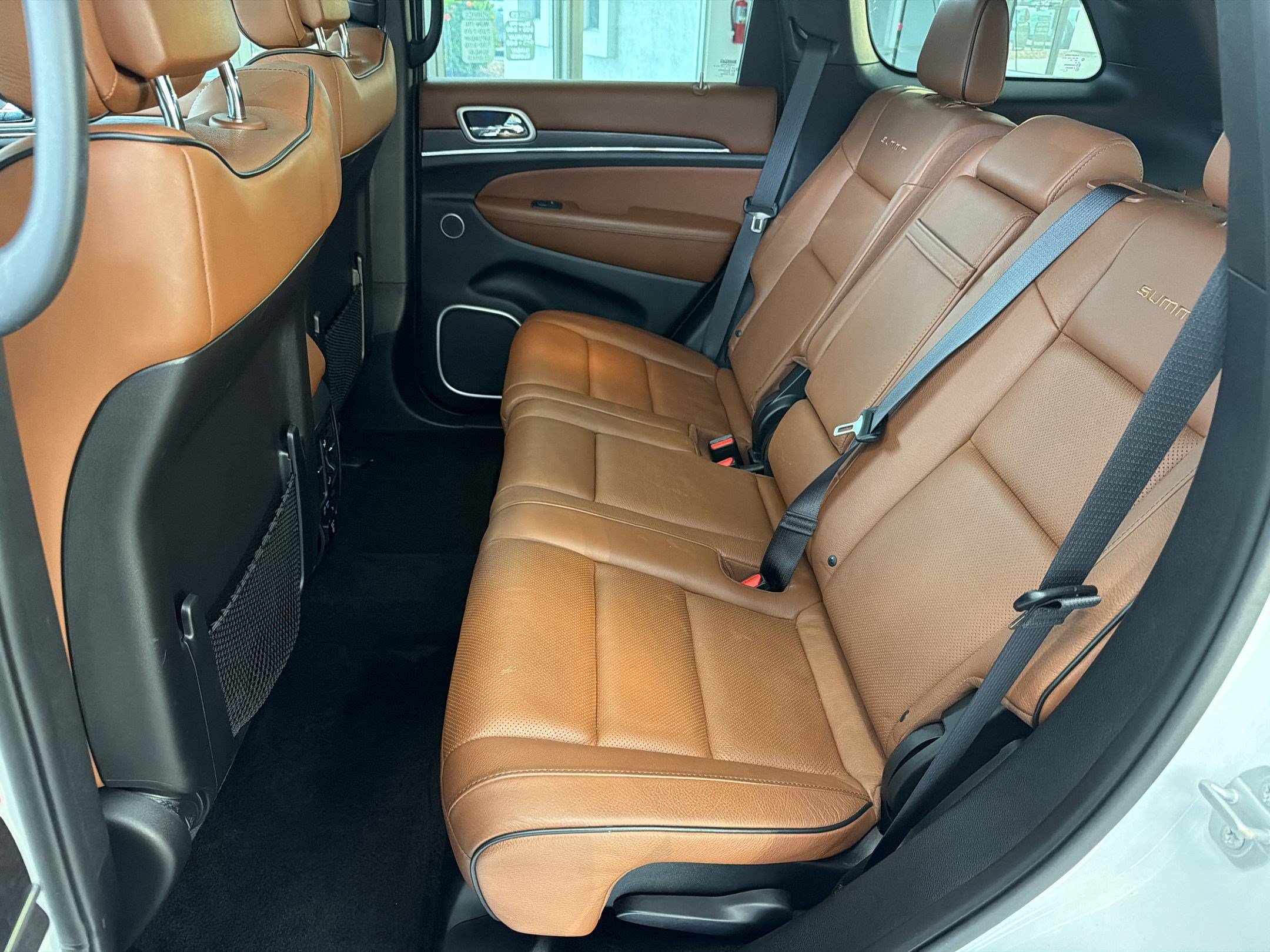 Used 2021 Jeep Grand Cherokee Summit AWD/4WD image 15