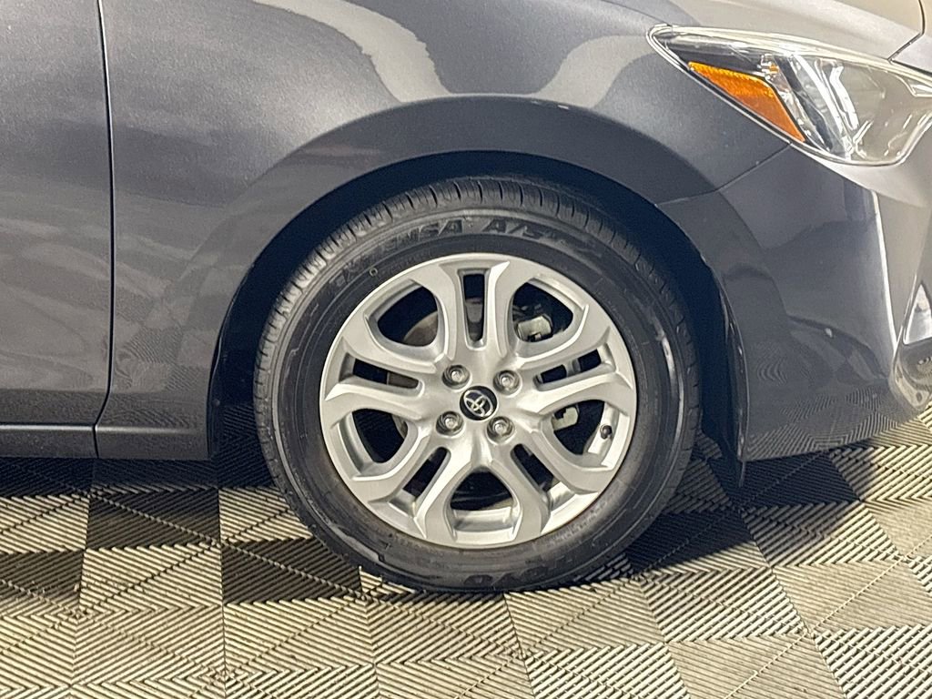 Used 2017 Toyota Yaris iA image 23