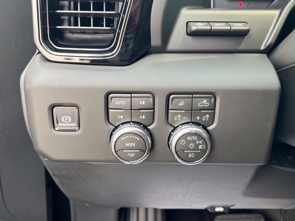 New 2026 GMC Sierra 1500 AT4 w/ AT4 Premium Package AWD/4WD image 20