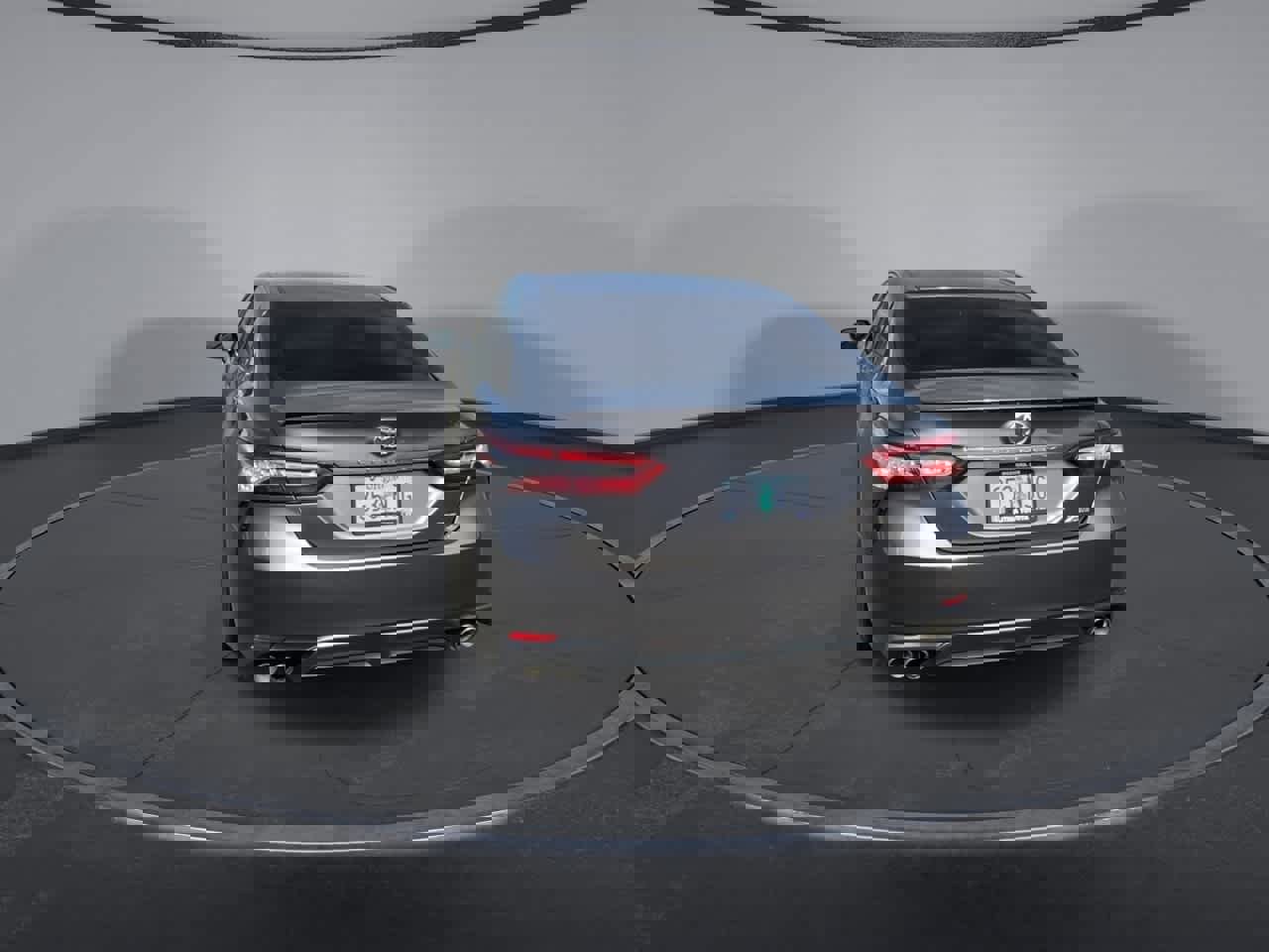 Used 2018 Toyota Camry XSE image 7