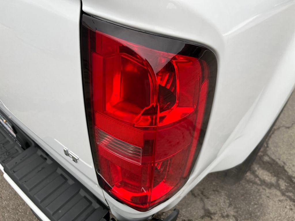 Used 2020 Chevrolet Colorado LT image 48