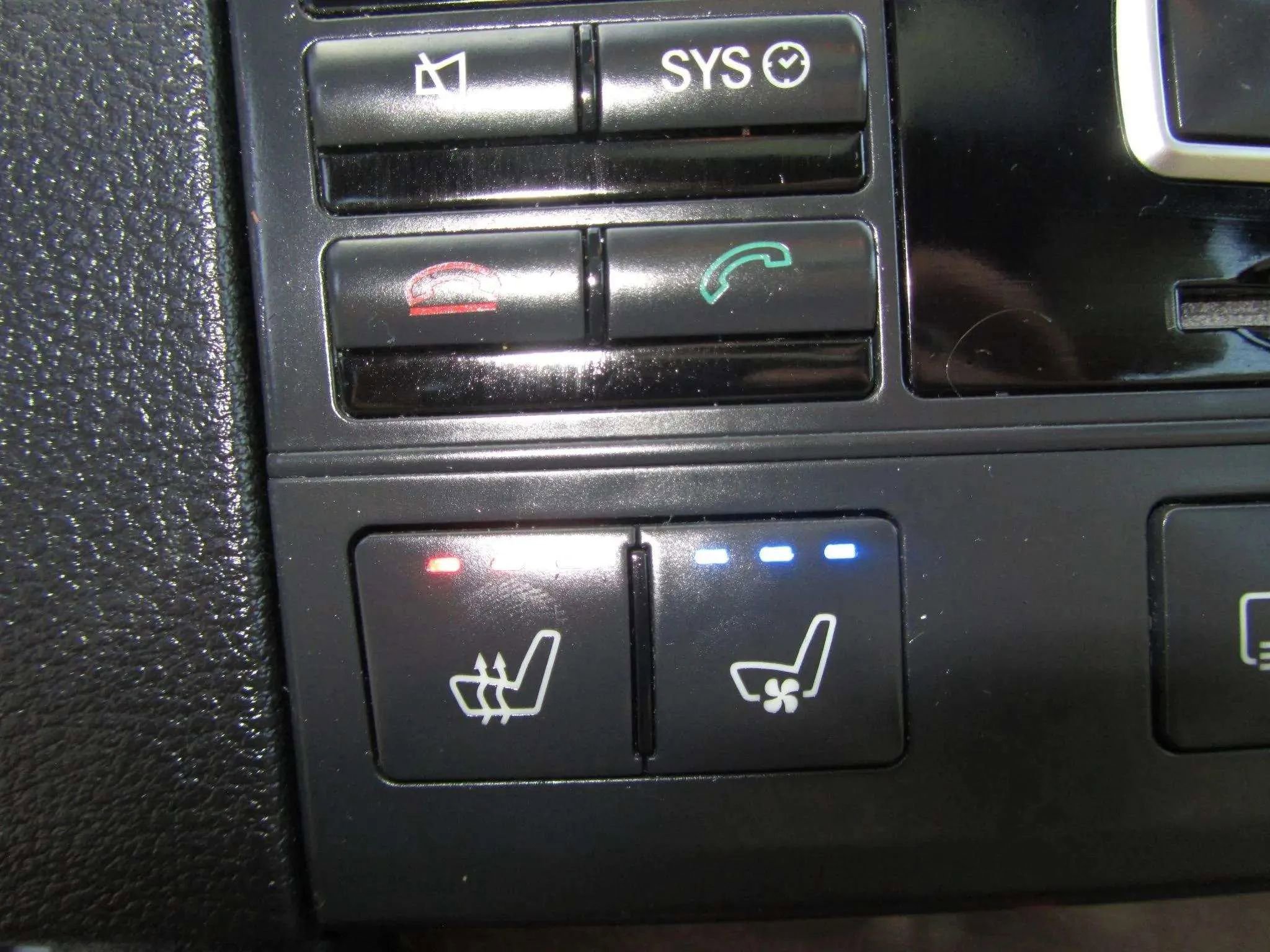 Used 2012 Mercedes-Benz E 350 BlueTEC Sedan image 14