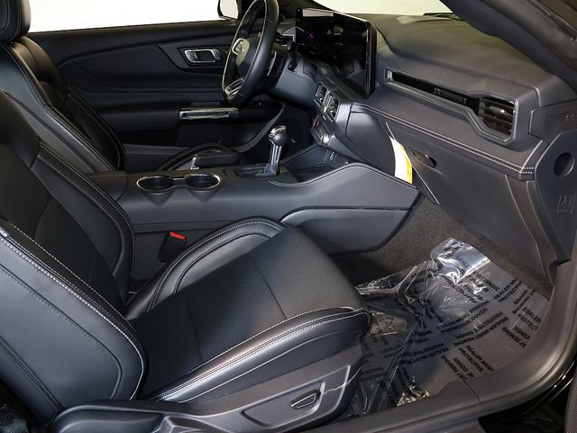Used 2025 Ford Mustang GT Premium w/ GT Performance Package RWD image 28