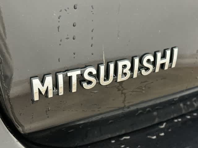 Used 2014 Mitsubishi Outlander GT AWD/4WD image 29