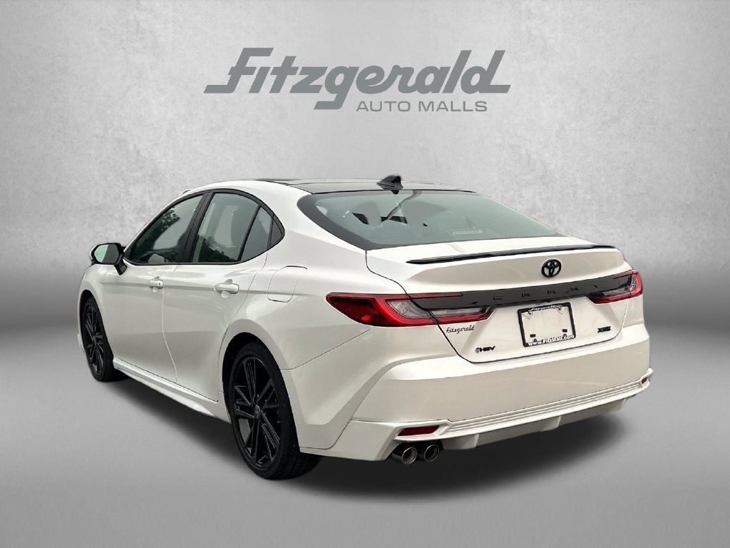 Used 2025 Toyota Camry XSE FWD image 12