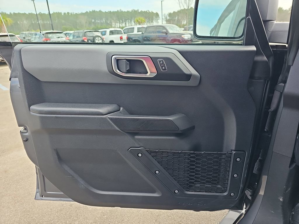 Used 2024 Ford Bronco Big Bend image 32