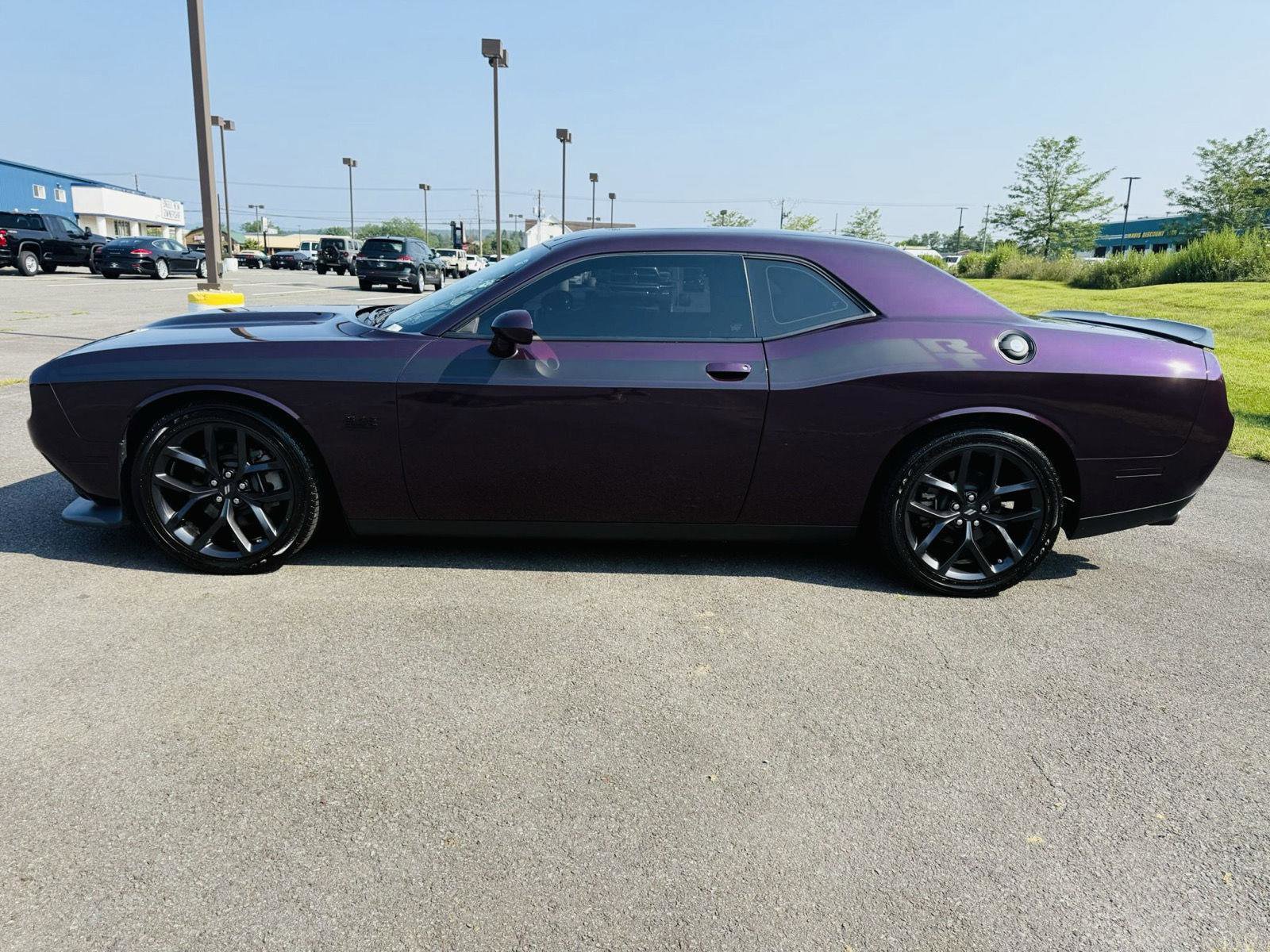 Used 2022 Dodge Challenger R/T w/ Blacktop Package image 3