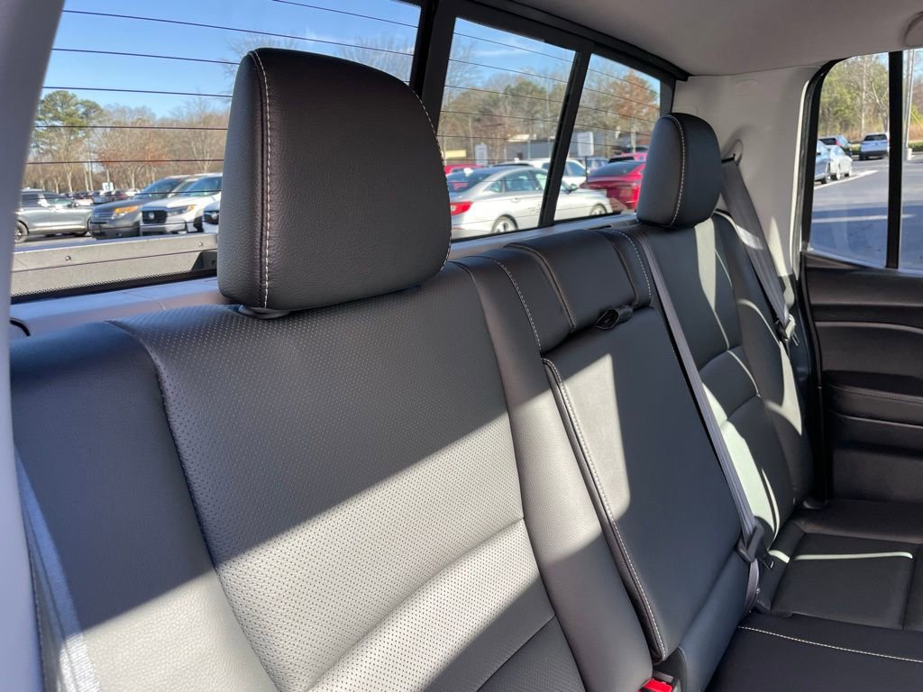 Used 2025 Honda Ridgeline RTL+ image 36