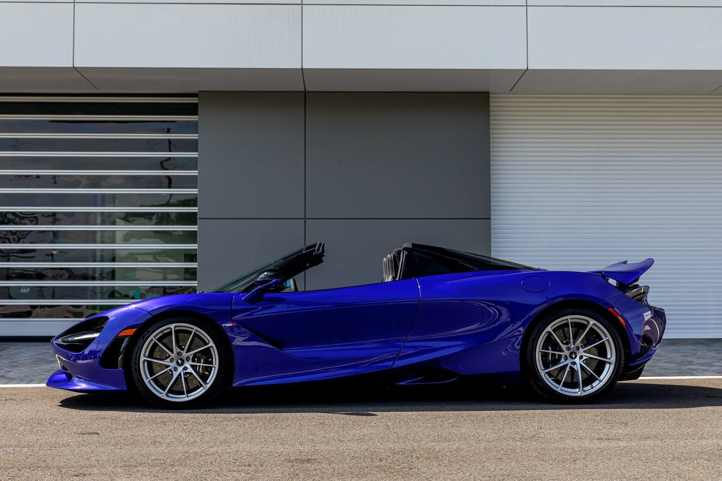 New 2026 McLaren 750S Spider RWD image 15