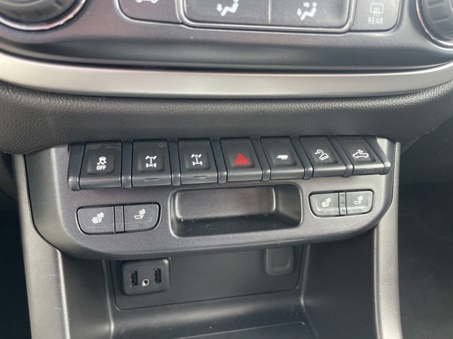 Used 2019 Chevrolet Colorado ZR2 image 33