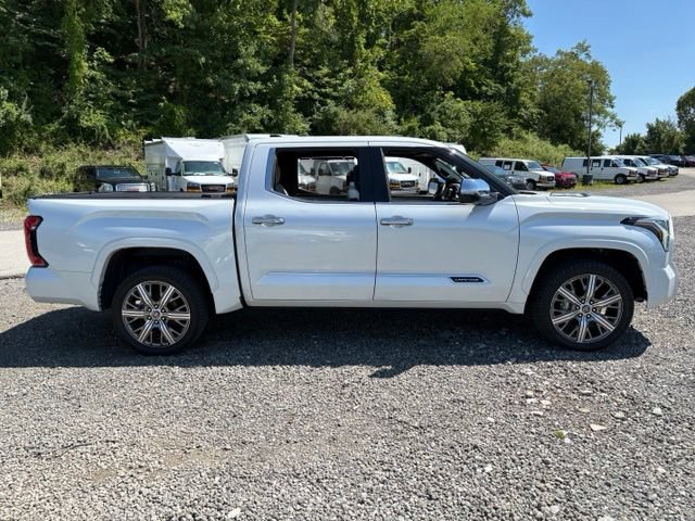 Used 2022 Toyota Tundra Capstone AWD/4WD image 6