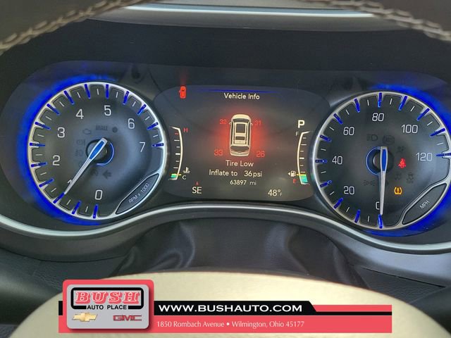 Used 2023 Chrysler Pacifica Touring-L image 24